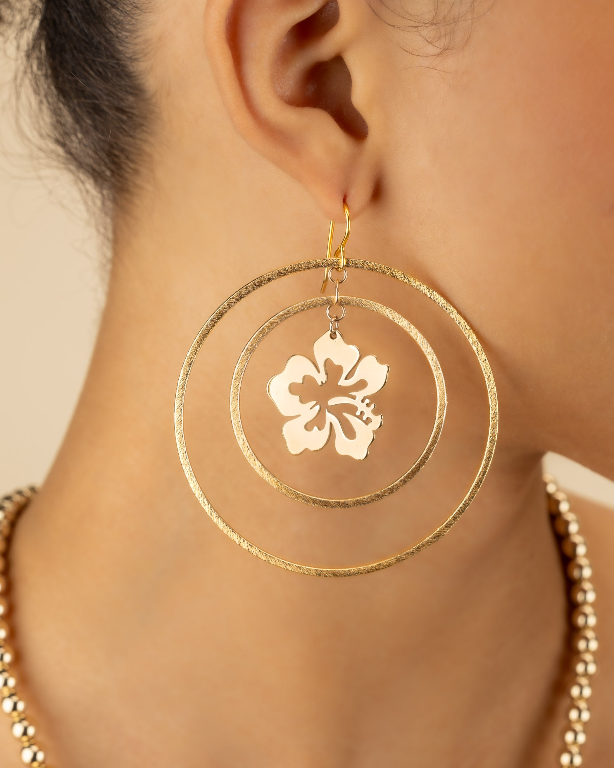 earrings | flower charm